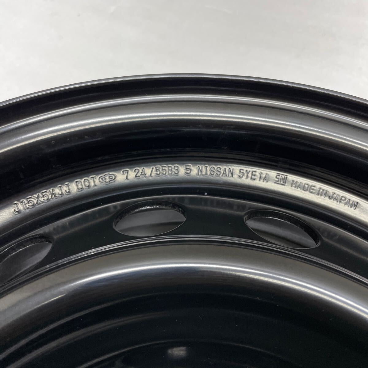 新車外し 超美品 2024年 日産 NV350系 キャラバン 15インチ スチール