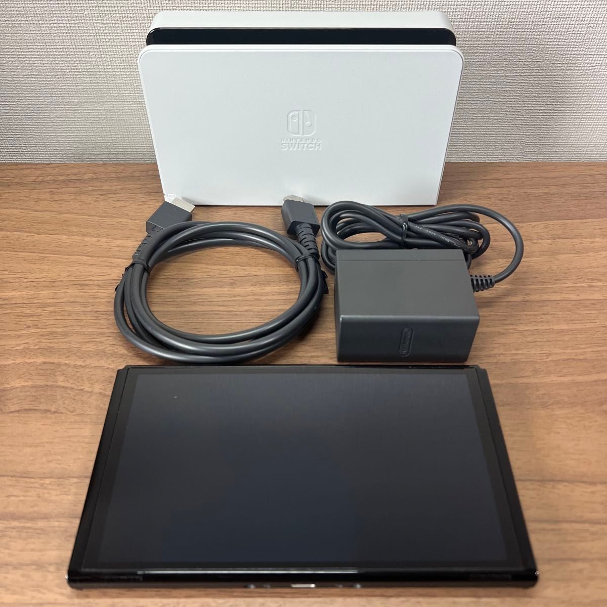 動作確認済 Nintendo Switch 有機EL 本体 2021年製 ジョイコン無し