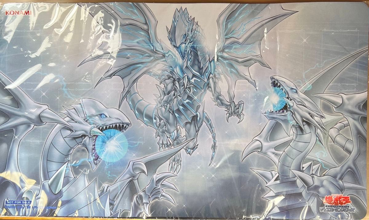 遊戯王 青眼龍降臨 プレイマット ブルーアイズ ハーフマット 遊戯王
