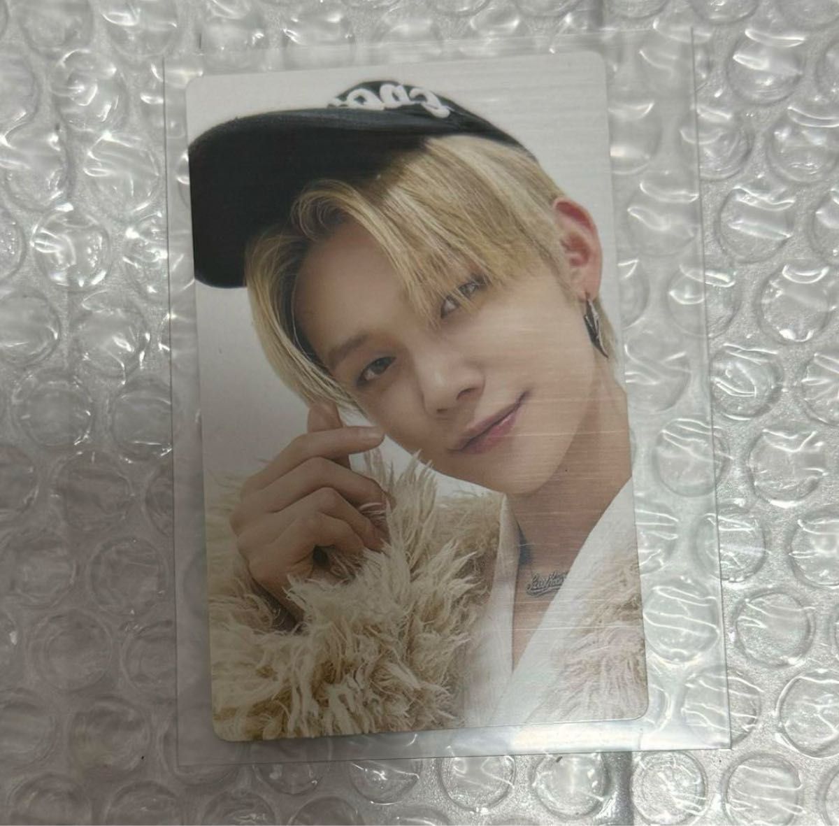 TxT ヨンジュン ラキドロ ユニバ TXT 本物 Thursday's Child