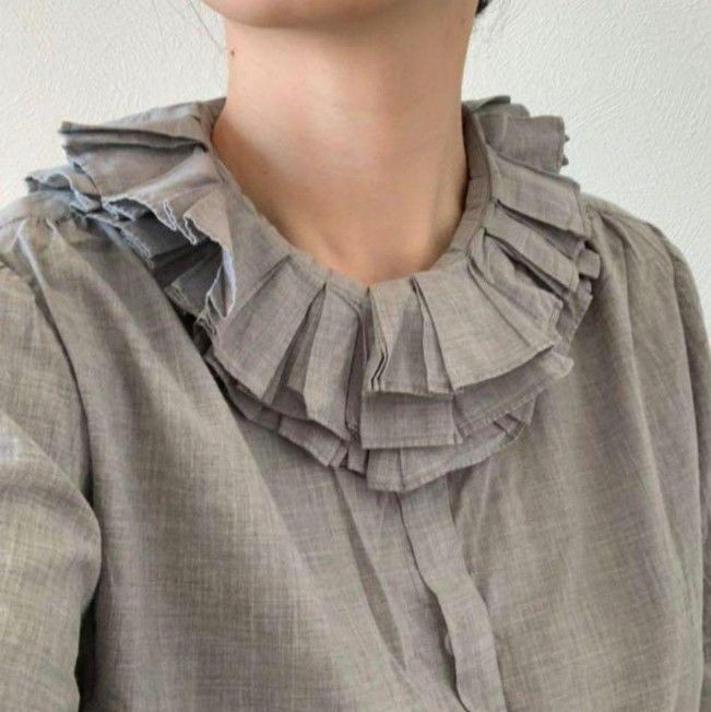 マーガレットハウエル ダブルラッフルフリルカラーブラウス Ⅰ グレー
