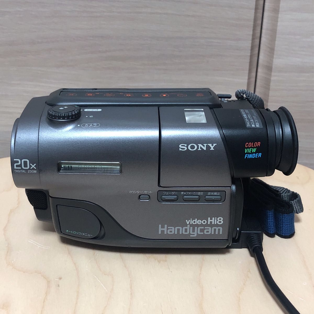 SONY CCD-TR11 Hi8ハンディカム ビデオカメラ 録画再生動作品 現状渡し
