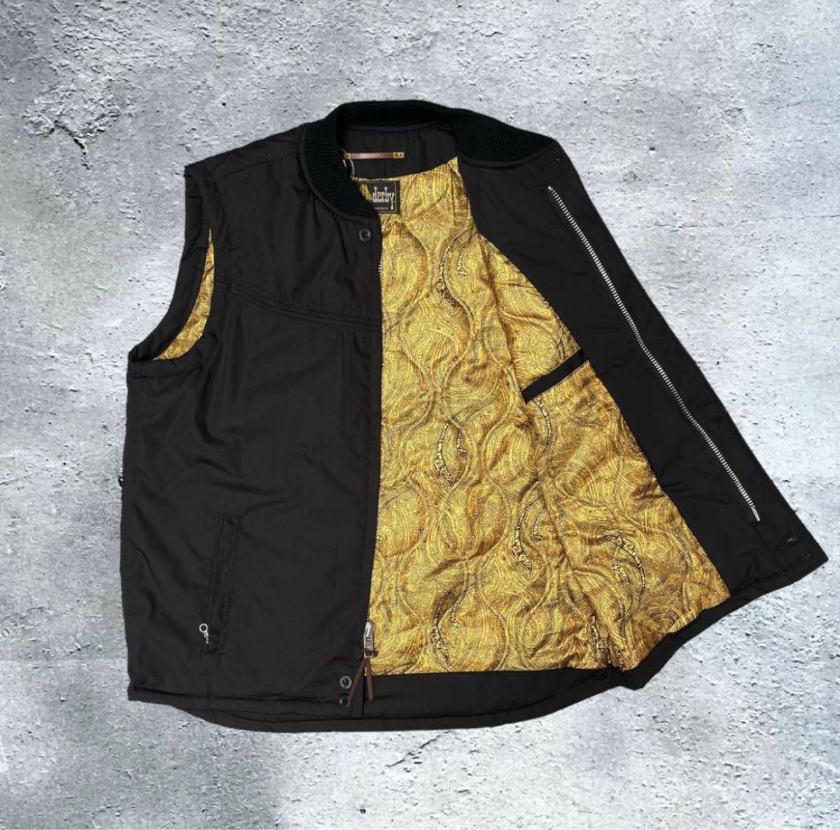Derby Of San Francisco Vest ダービー ベストM 表BLACK/裏地GOLD