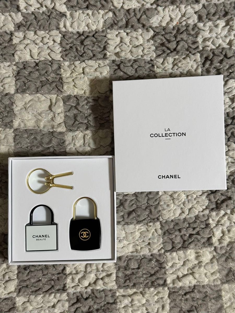 シャネル 2024 ノベルティ ラコレクション 3点セット キーホルダー