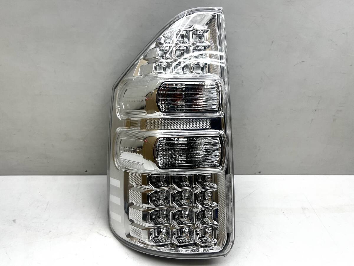 即決 良品 ノア 70 後期 トヨタ 純正OP 左 テールライト ICHIKOH 28