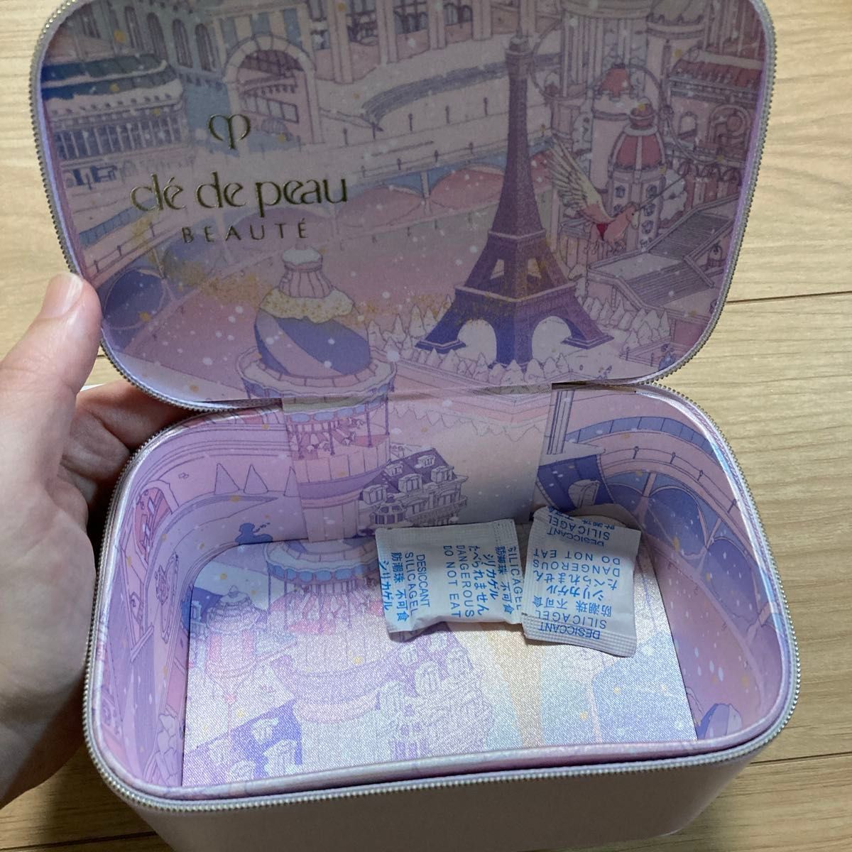 クレド ポーボーテ ポーチ ノベルティ｜Yahoo!フリマ（旧PayPayフリマ）