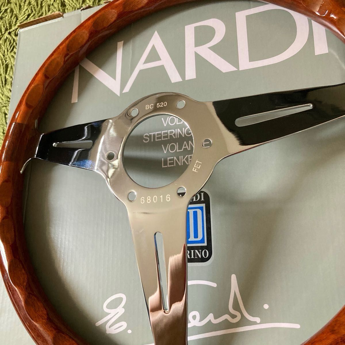 ナルディ（NARDI）クラシック ウッドステアリング 14インチ｜Yahoo