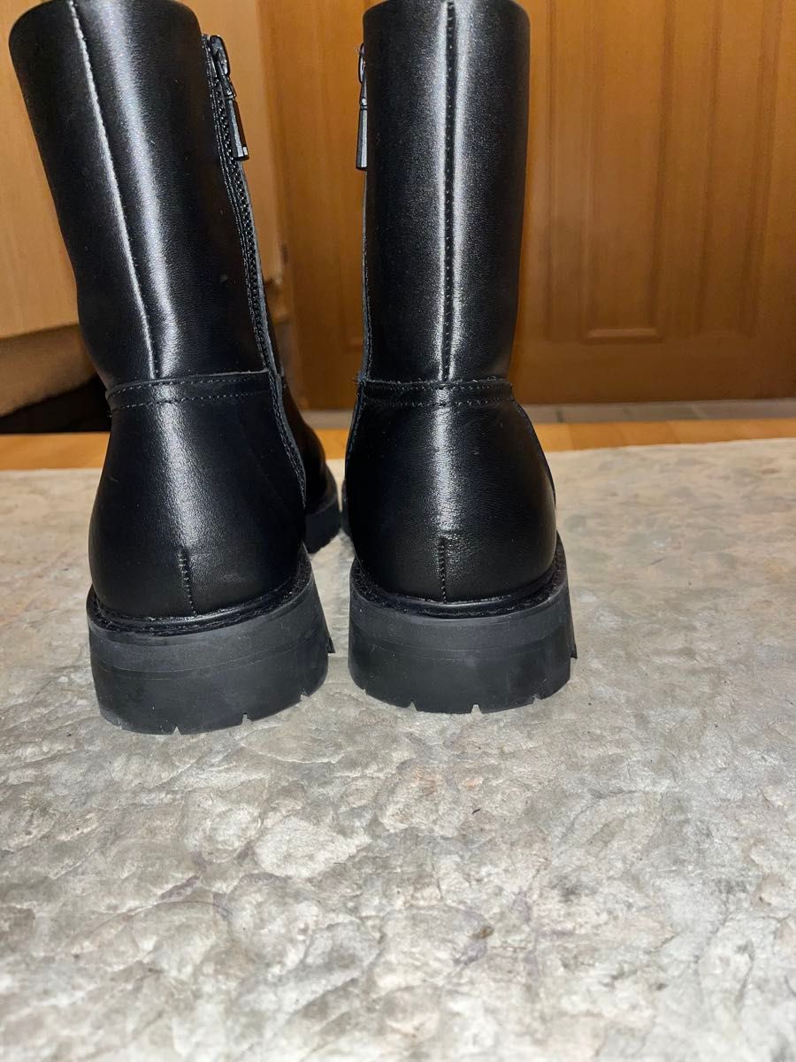 美品】ZARA ビブラムレザーブーツX STUDIO NICHOLSON｜Yahoo!フリマ