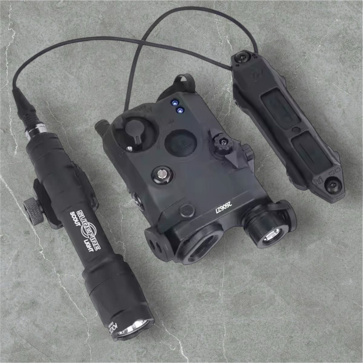 PEQ15 ＋ SUREFIRE M600スカウトライト＋デュアルコントロールスイッチ