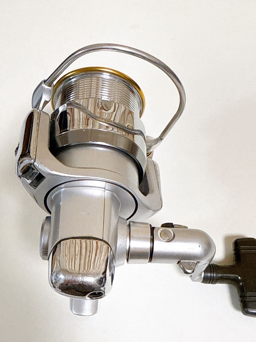 希少品 ダイワ 04 ルビアス 2506 DAIWA LUVIAS スピニングリール