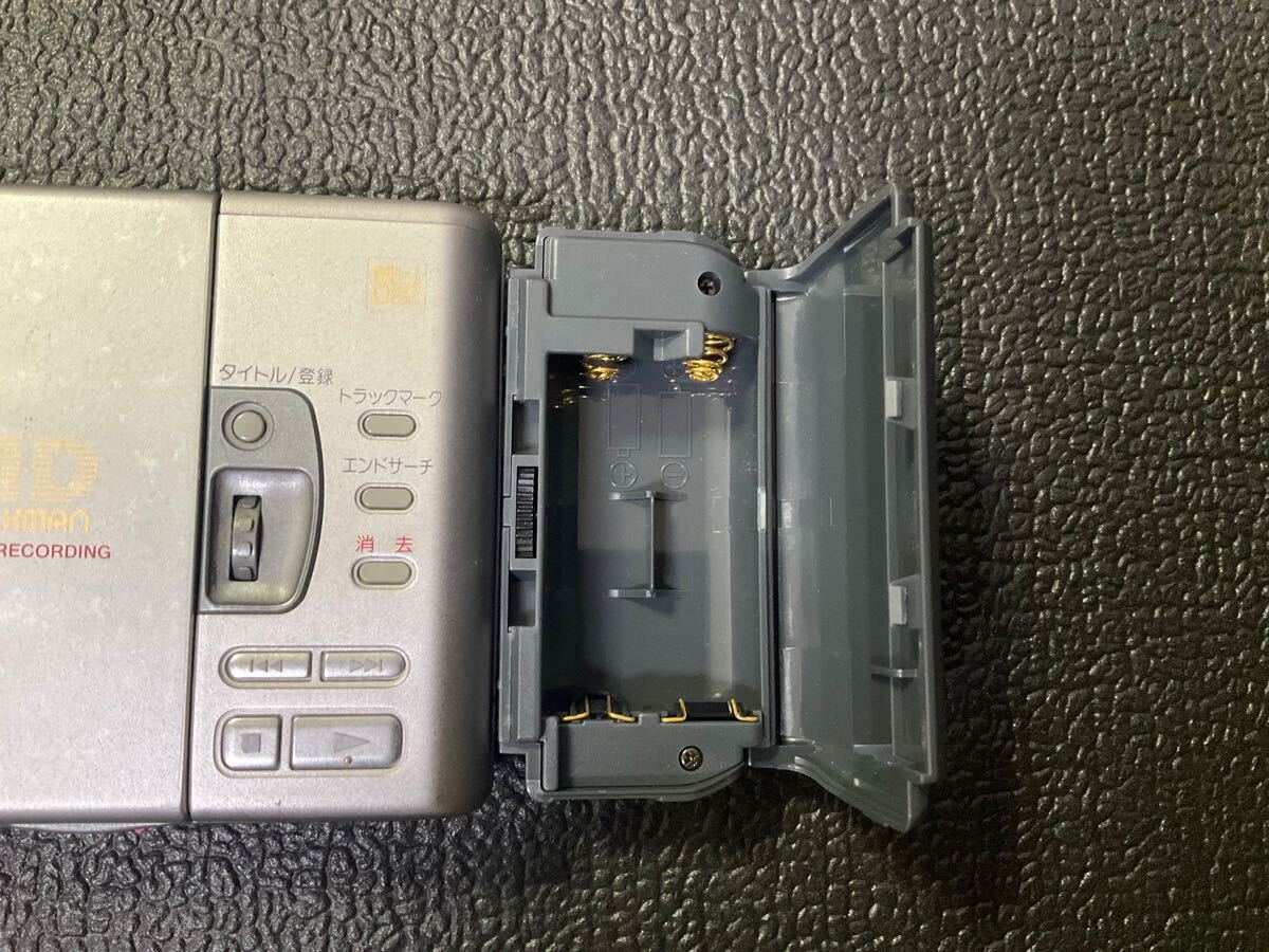 ら*ん様 MD sony mz-b10 &レアな純正ACアダプター＆マイク＆収納 MD