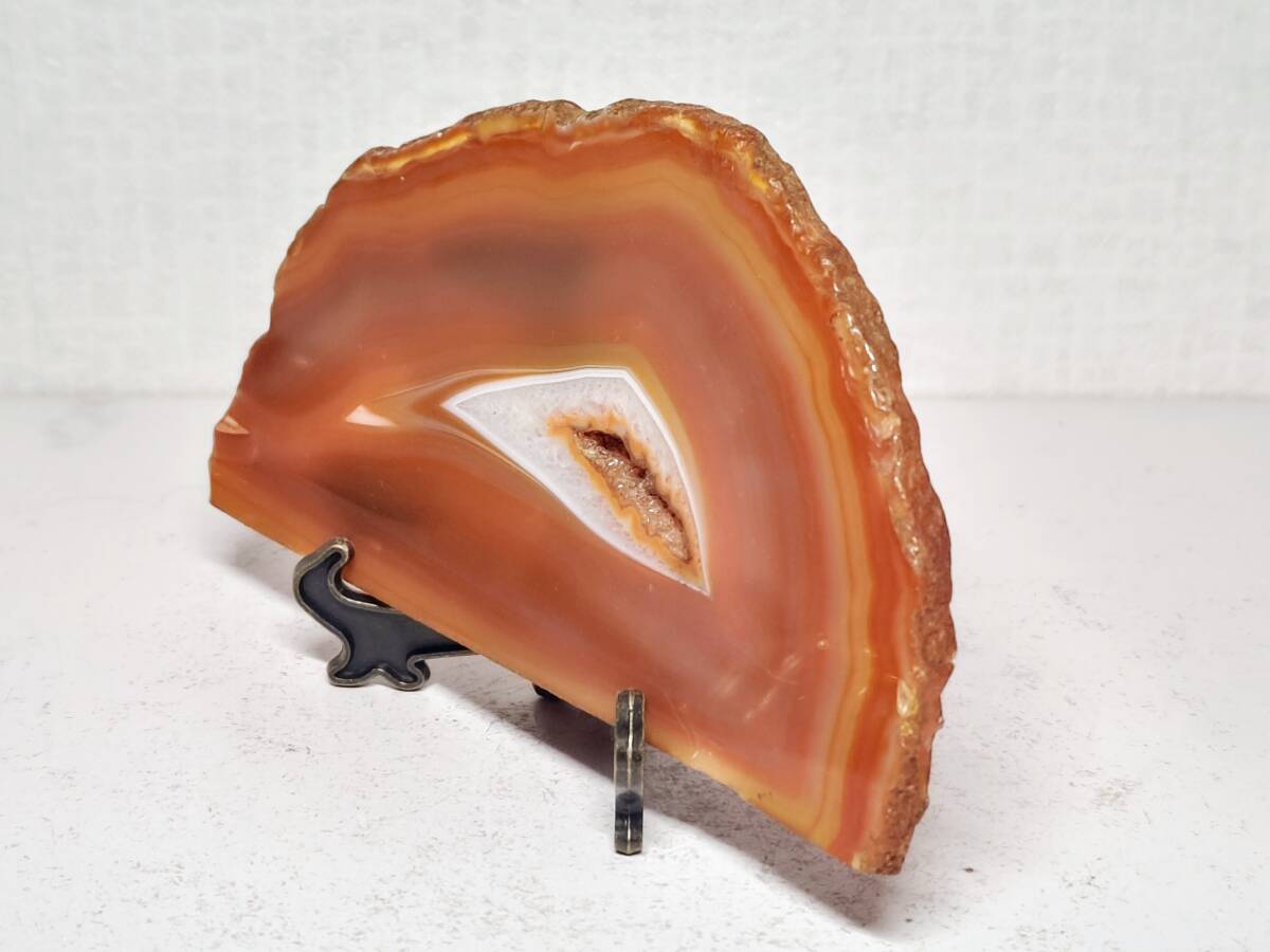 E-61 瑪瑙 120g メノウ アゲート 原石 鑑賞石 自然石 誕生石 鉱石 鉱物