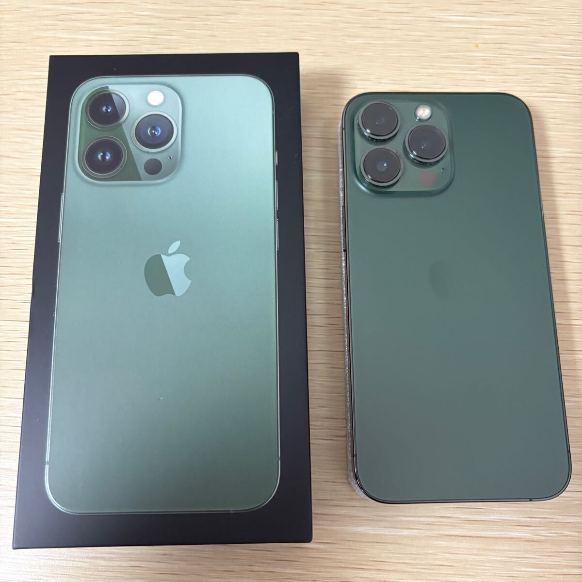 iPhone13 Pro 256GB アルパイルグリーン SIMフリー 極美品 iPhone13