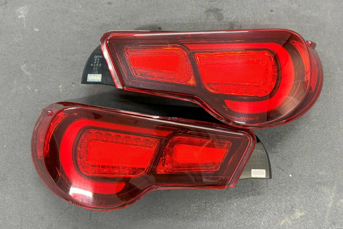 TOM'S LEDテールランプ 86 (ZN6) (81500-TZN68)