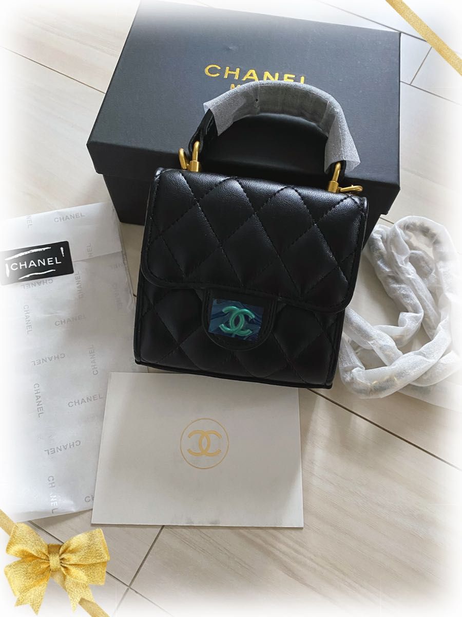 新品 CHANEL シャネル ノベルティ 2024ショルダーバッグ ミラー付き