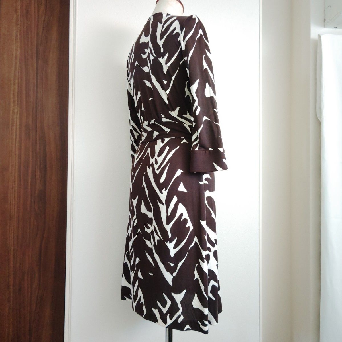 美品『DIANE VON FURSTENBERG』DVF シルク ラップワンピース M