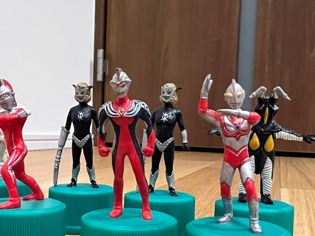 ウルトラマン ボトルキャップ 三ツ矢サイダー｜Yahoo!フリマ（旧PayPay