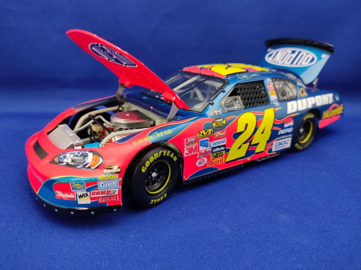 NASCAR 1/24 2007 モンテカルロ SS ジェフ・ゴードン #24 デュポン