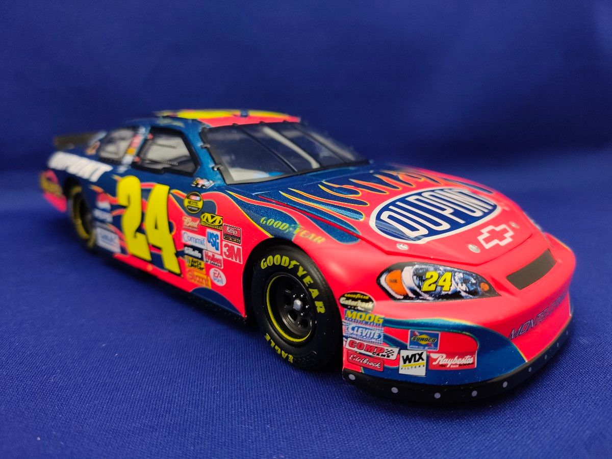 NASCAR 1/24 2007 モンテカルロ SS ジェフ・ゴードン #24 デュポン