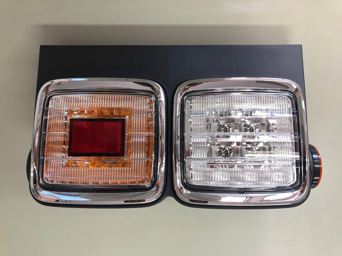 本日限定価格』LEDテールランプ いすゞ純正 2連 クリア トラック 24V