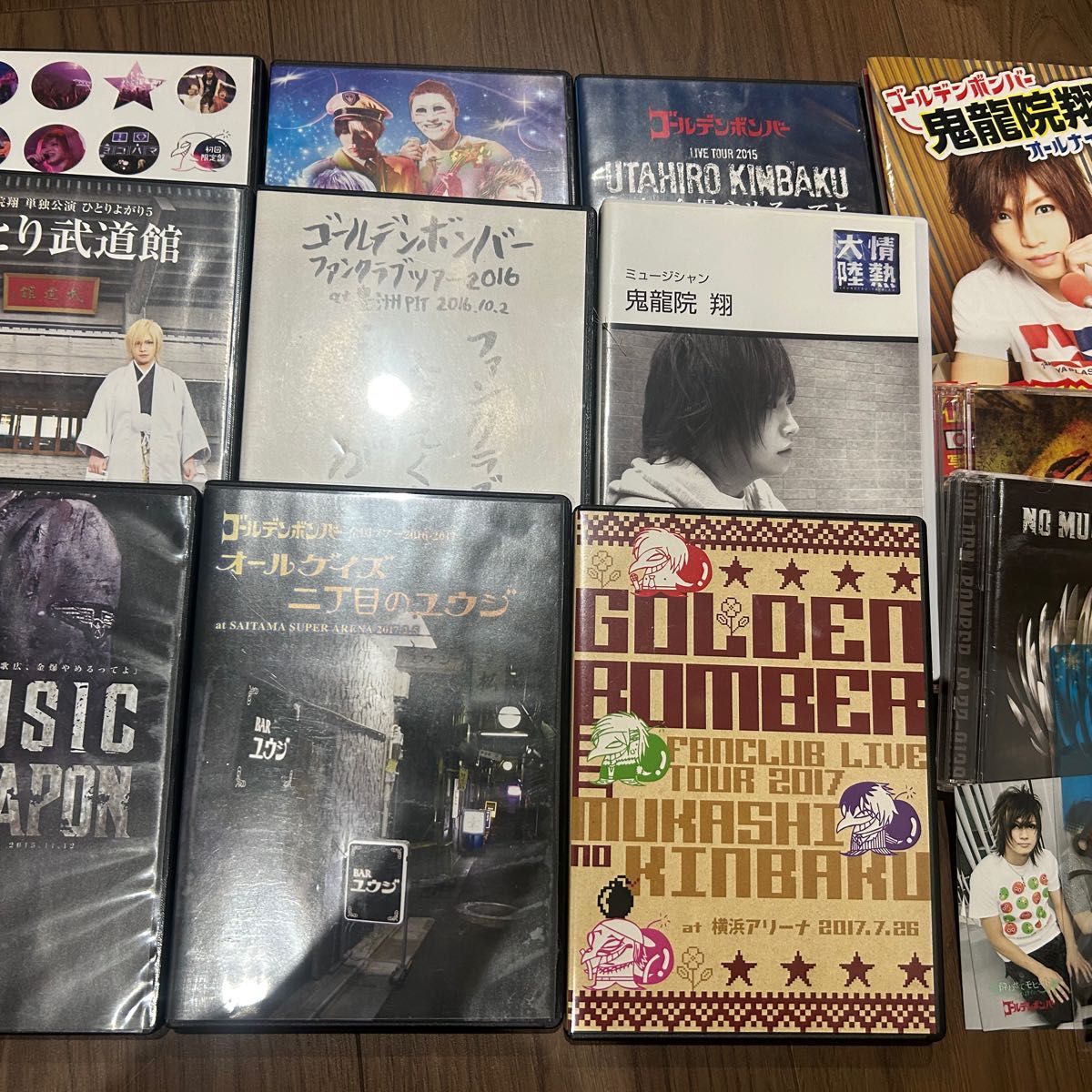26枚】ゴールデンボンバーDVDとCDと雑誌の詰め合わせ
