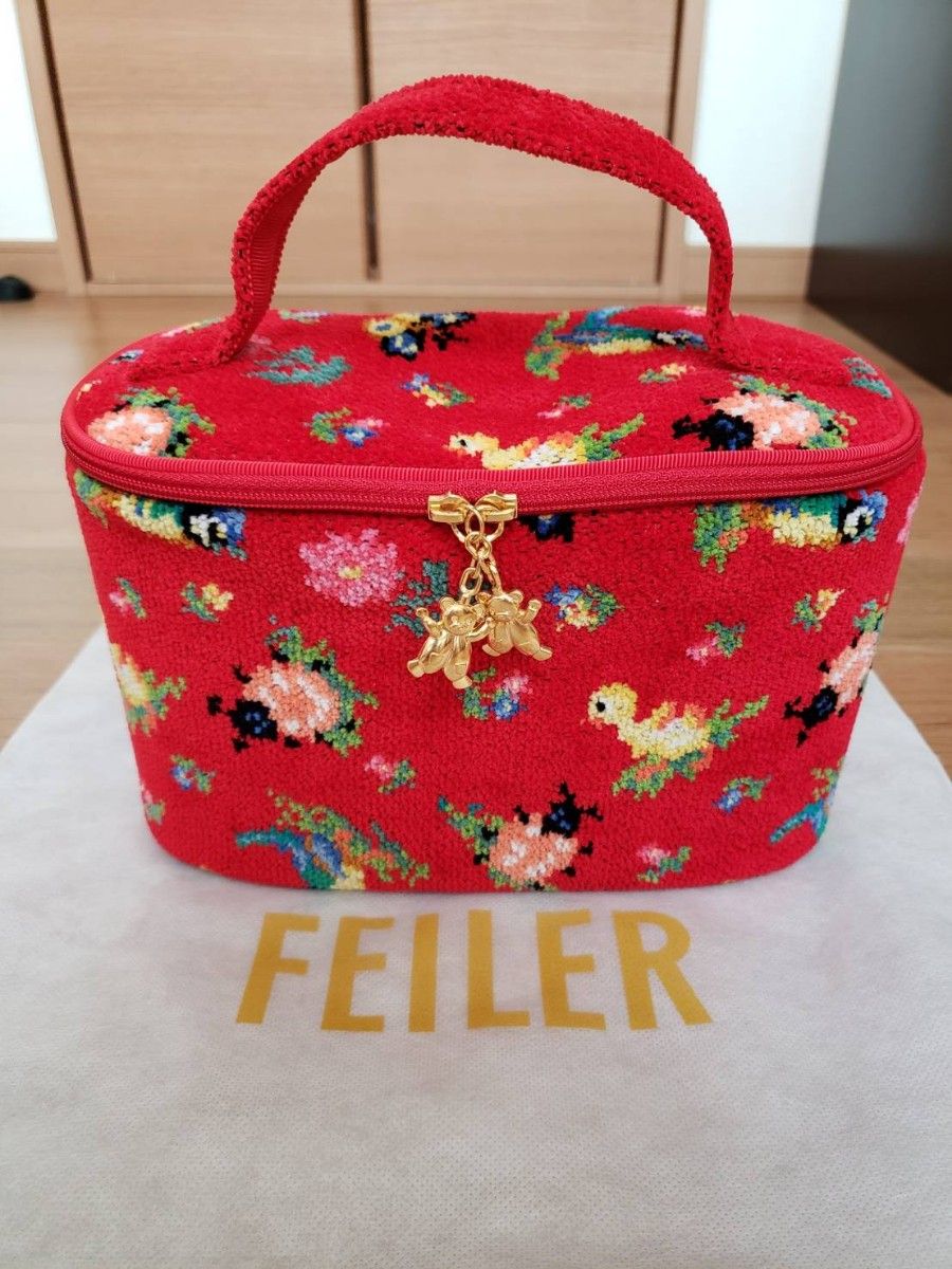 新品未使用 FEILER フェイラー ハイジ バニティ ポーチ レッド 赤