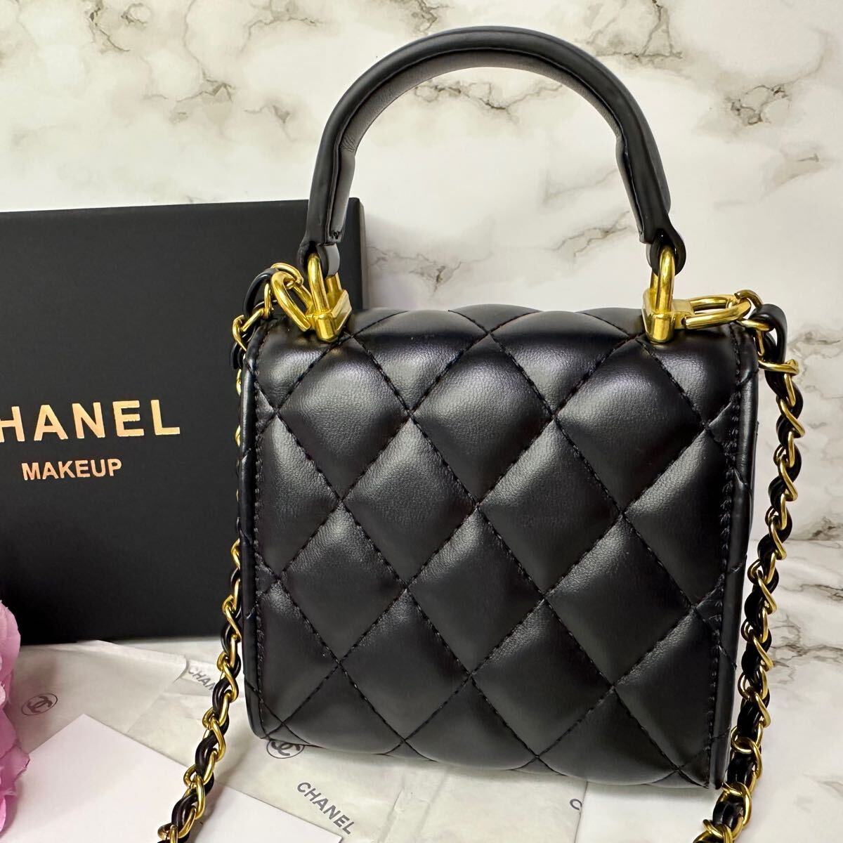 新品 CHANEL ノベルティ 2024顧客限定 ショルダーバッグ 箱付 チェーン