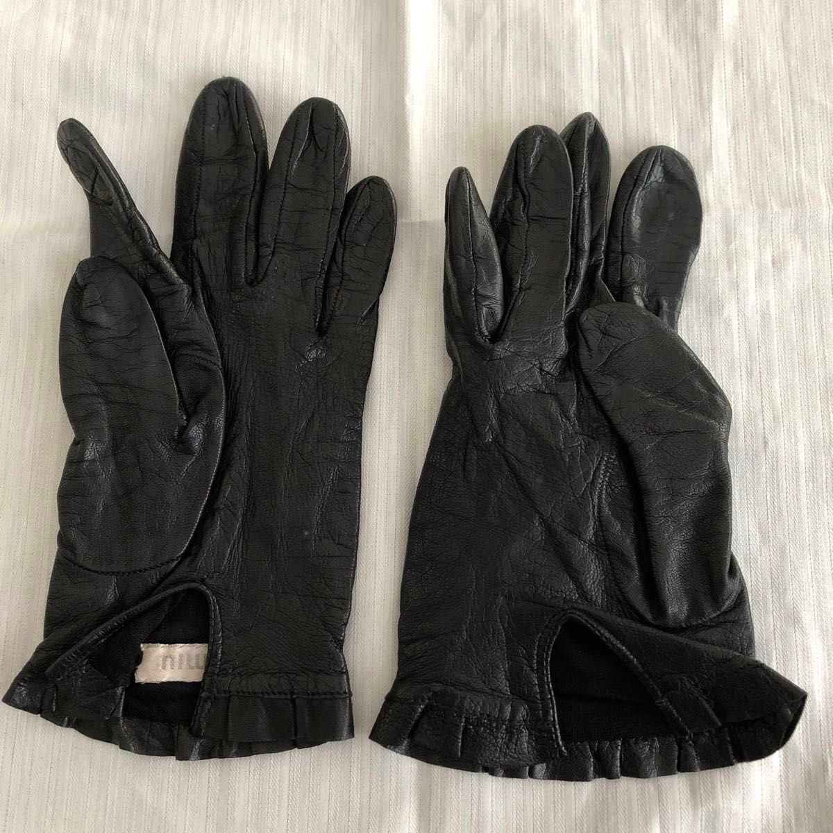 miu miu レザーグローブ 手袋 ミュウミュウ 黒 ブラック 革｜Yahoo