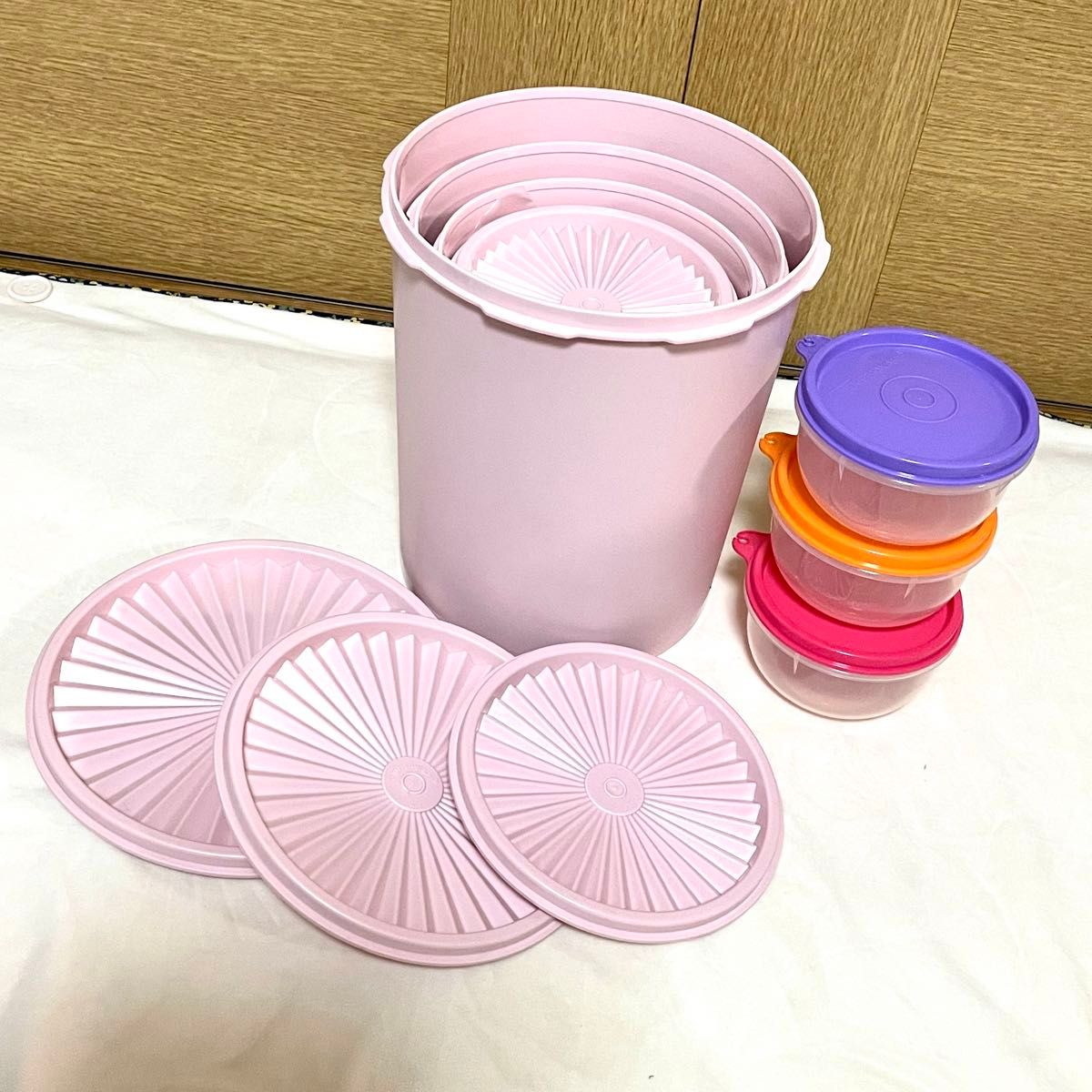 タッパーウェア マキシデコレーター他 保存容器 ピンク｜Yahoo!フリマ