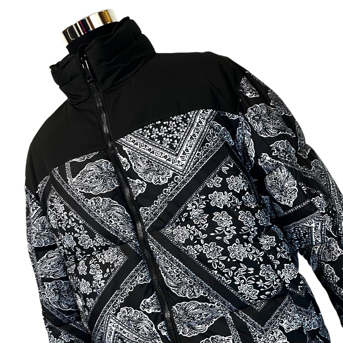 美品】【大きいサイズ】【XL】ZARAザラ ペイズリー ダウンジャケット