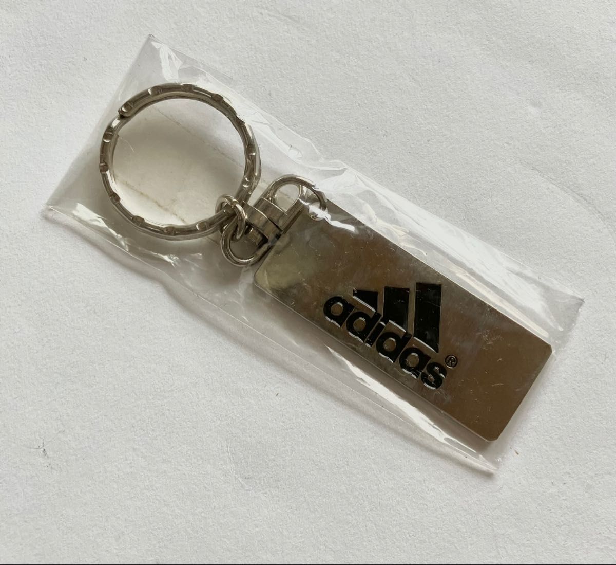 アディダス adidas キーホルダー 90年代 非売品 2個セット 年代物