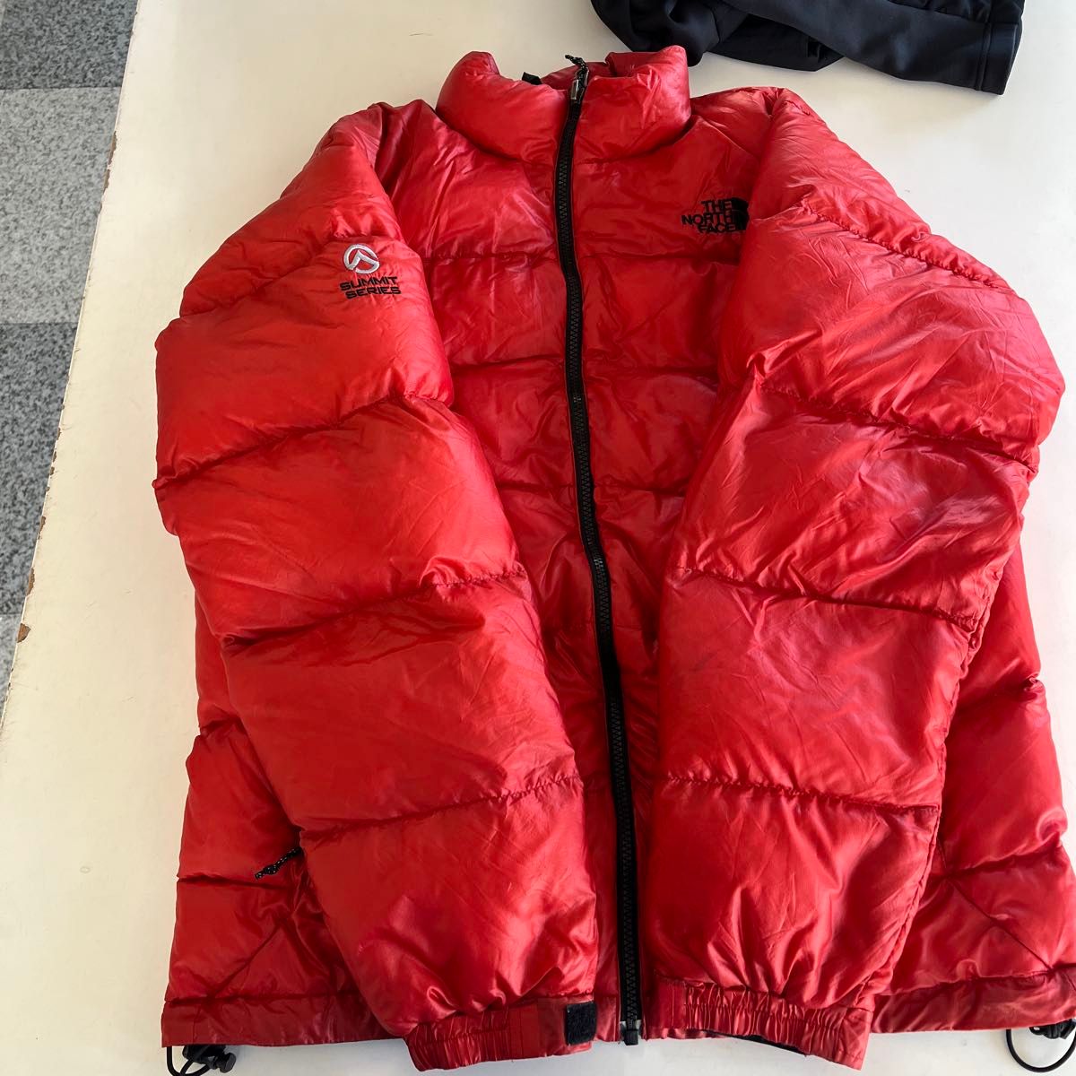 ノースフェイス THE NORTH FACE ダウンジャケット サミットシリーズ 赤