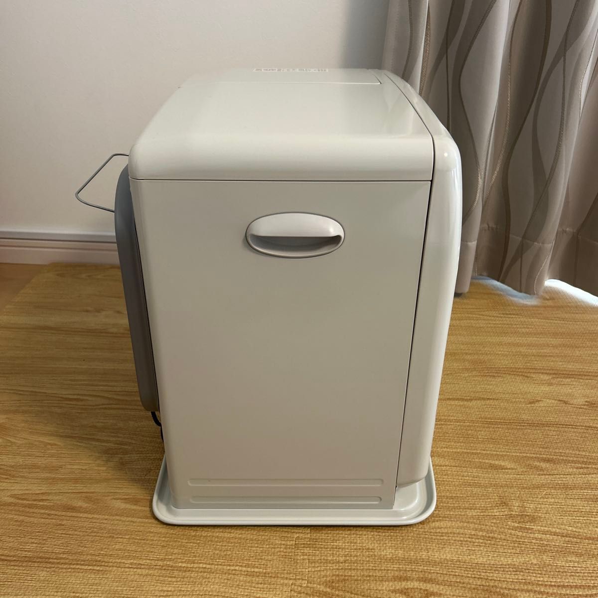 ダイニチ 石油ファンヒーター ブルーヒーター FW-5620L-W 中古