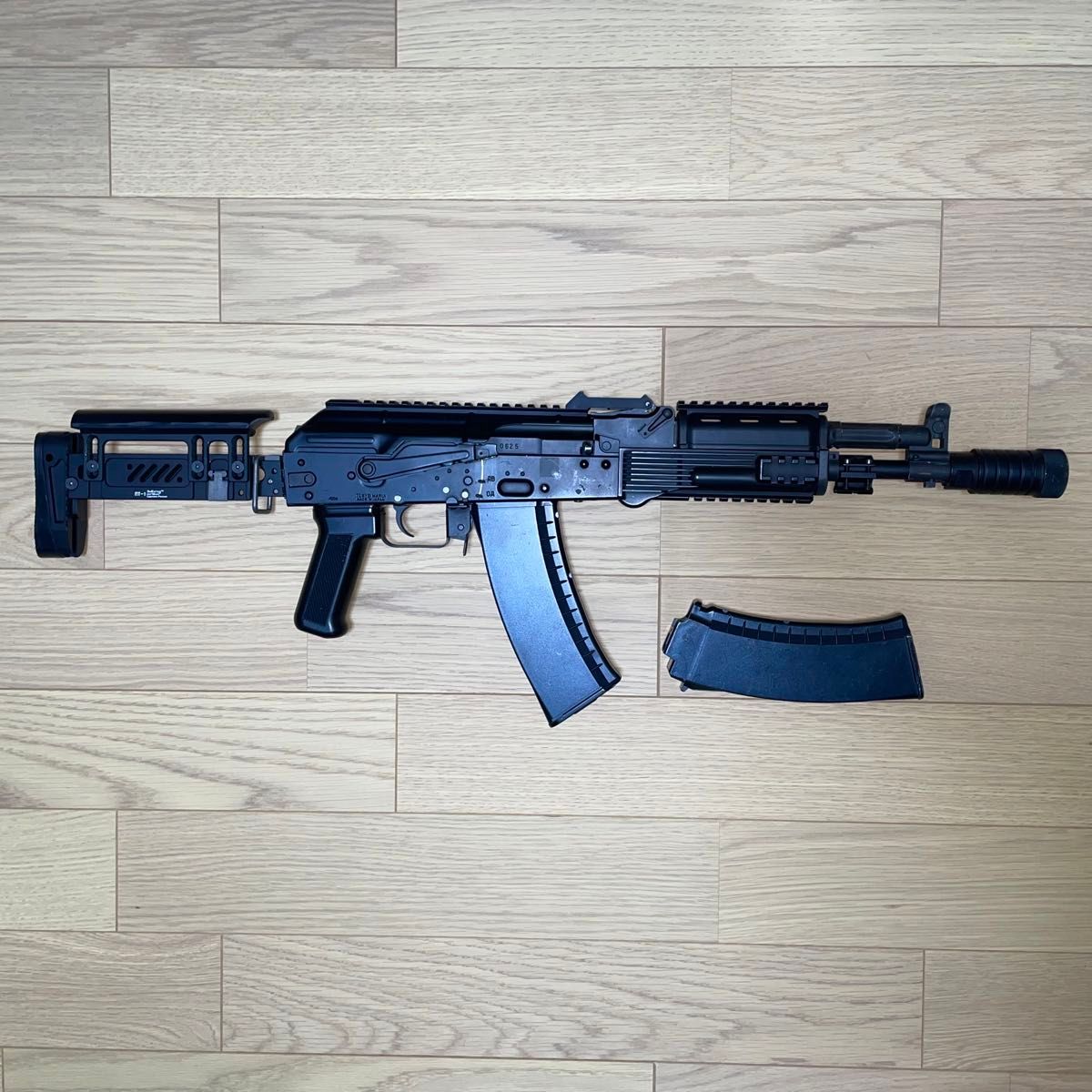 東京マルイ AK102 電動ガン ジャンク品(zenit PT-1ストック取り付け
