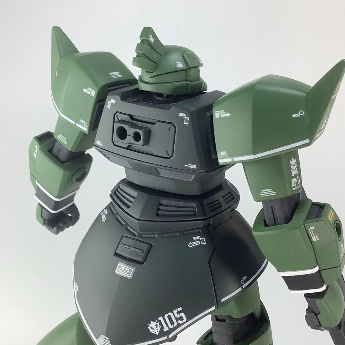 プレミアムバンダイ限定 MS-14 ゲルググ【ユニコーンVer 】塗装済完成