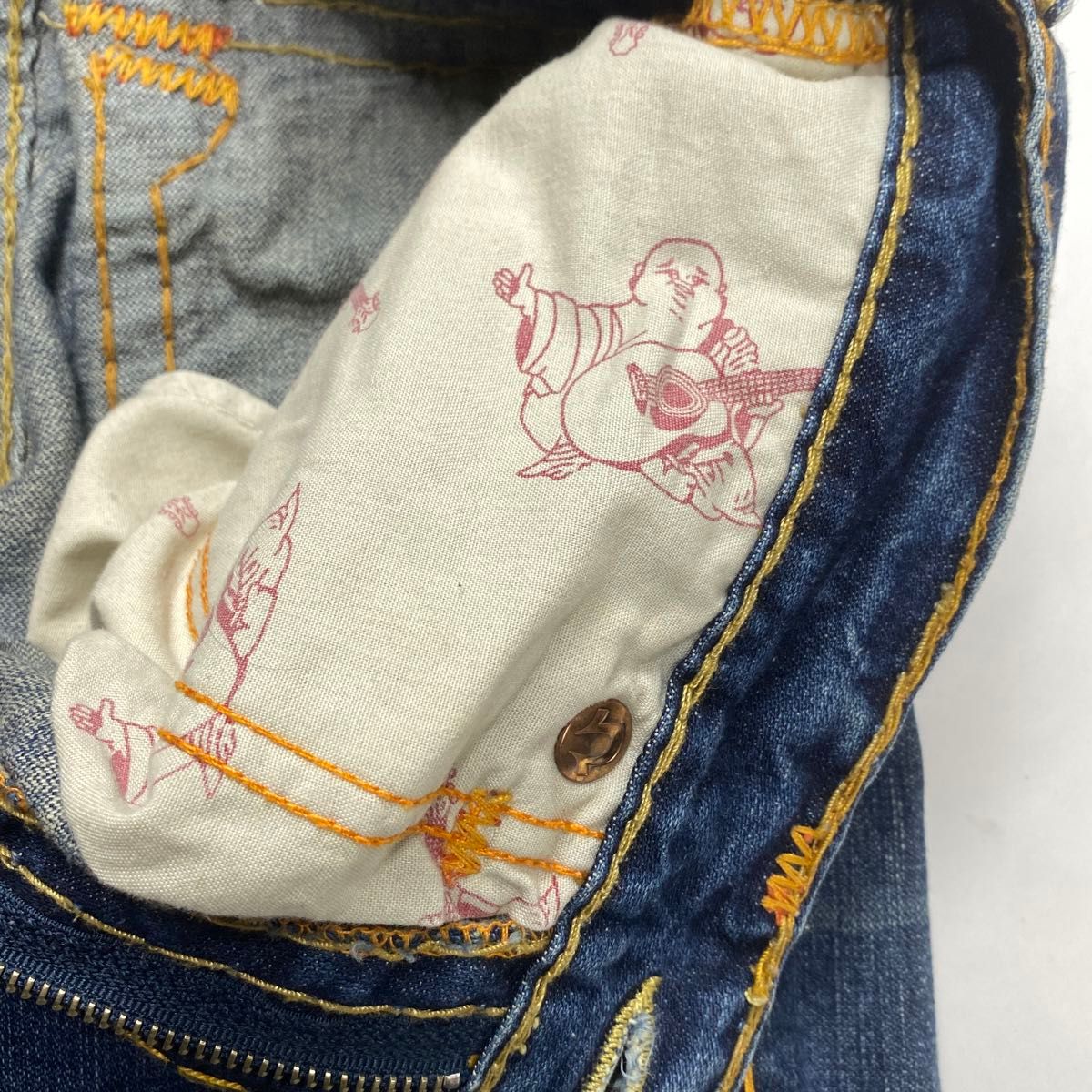 KANDYTOWN IO 着用 TRUE RELIGION トゥルーレリジョン ローライズ