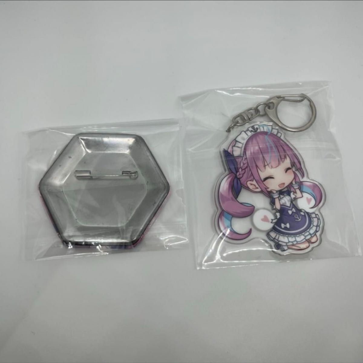 ホロライブ 湊あくあ 登録10万人記念個人ボイス アクキー 缶バッジ