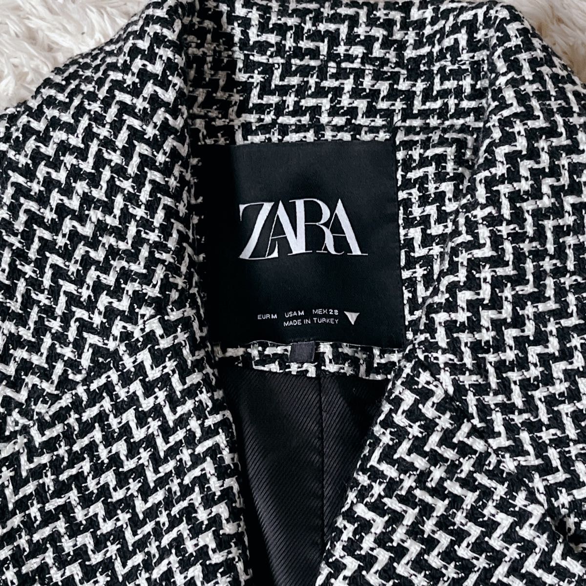 ZARAザラ クロップド丈テクスチャージャケット+パンツセットアップ