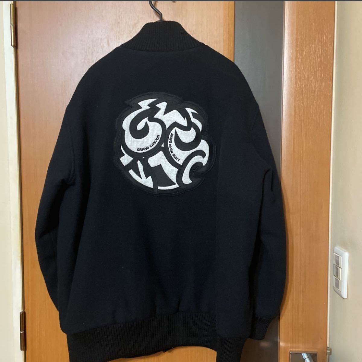 激レア KJ着『GDC』×『SWIPE ON THE QUITE』コラボスタジャン グランド