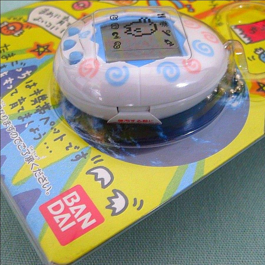 未開封品・希少品 バンダイ 初代たまごっち うずまき 白｜Yahoo!フリマ