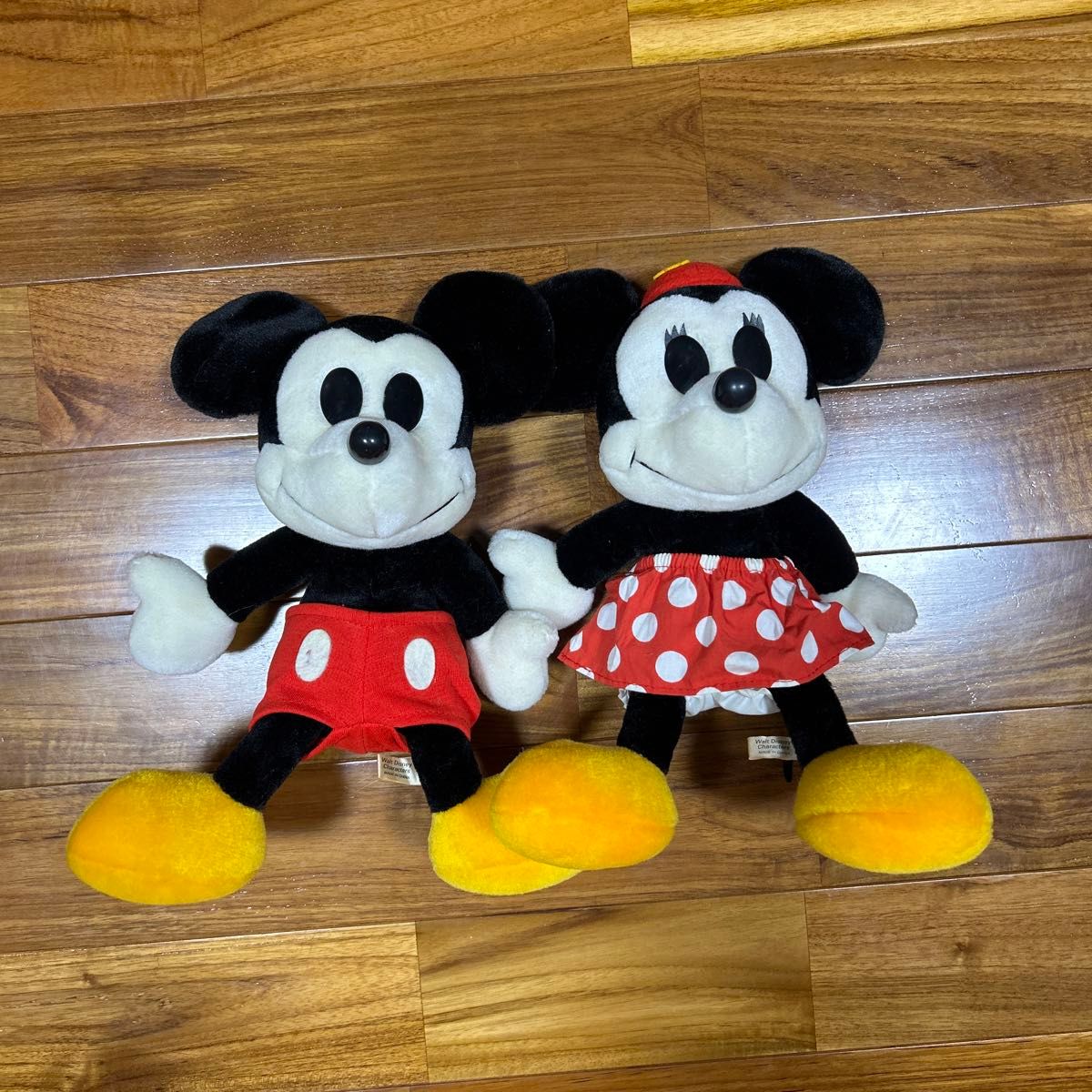 ミッキーマウス ミニーマウス ぬいぐるみ 30センチ×25センチ 程度