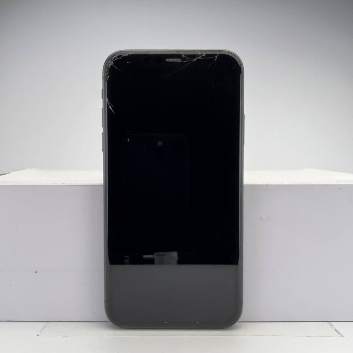 ジャンク Apple iPhone 11 128GB ブラック Apple iPhone 11 ブラック