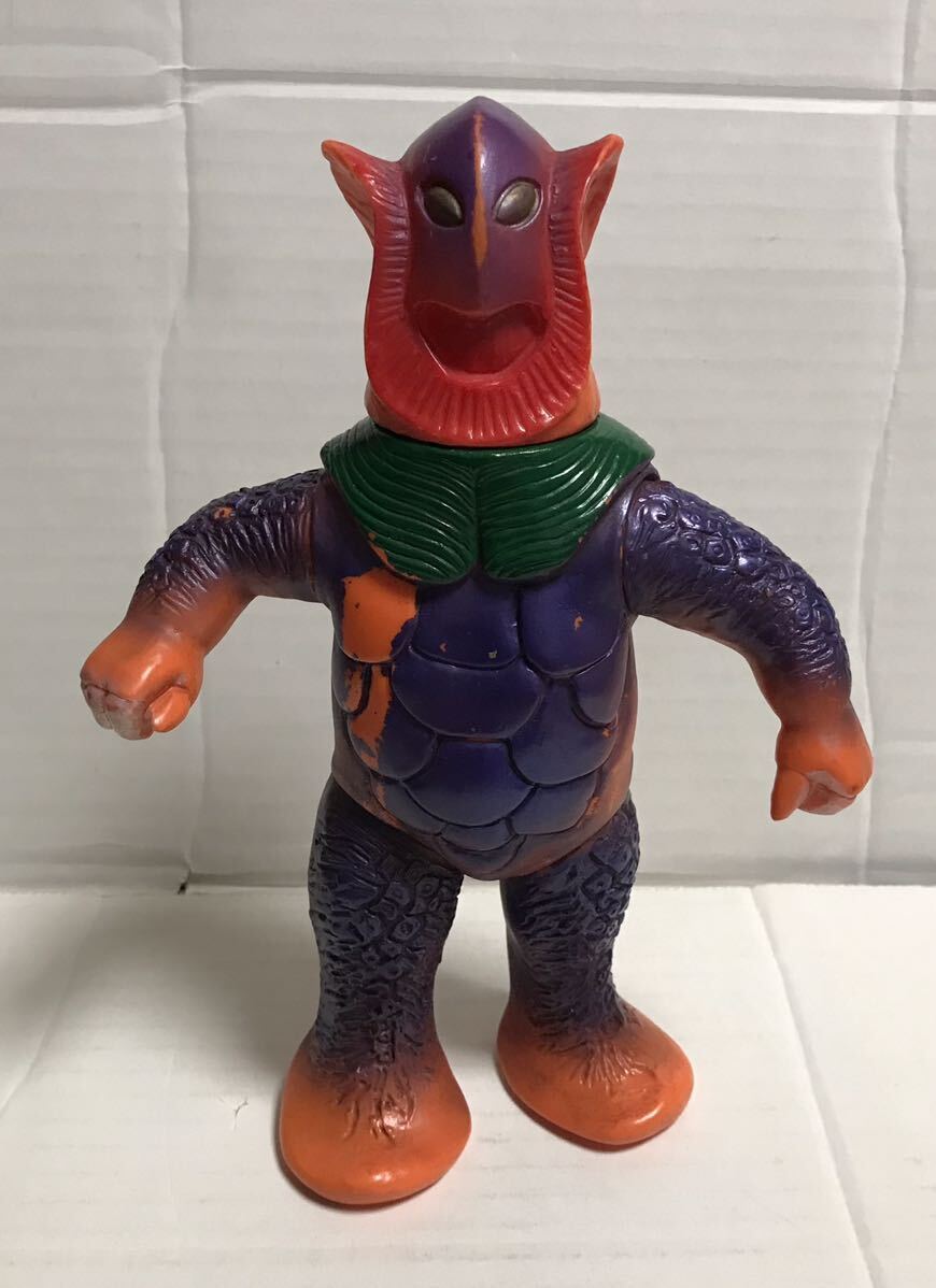 Yahoo!オークション - 当時物 マルサン オリジナル怪獣 ウルトラ怪獣シ