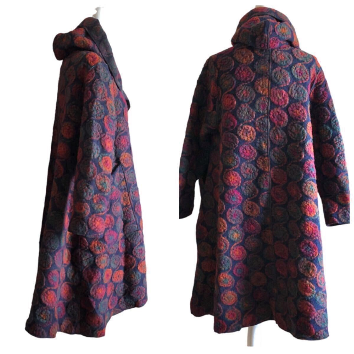 koibito misaki コイビトミサキ イタリア製 圧縮ウール フード付き