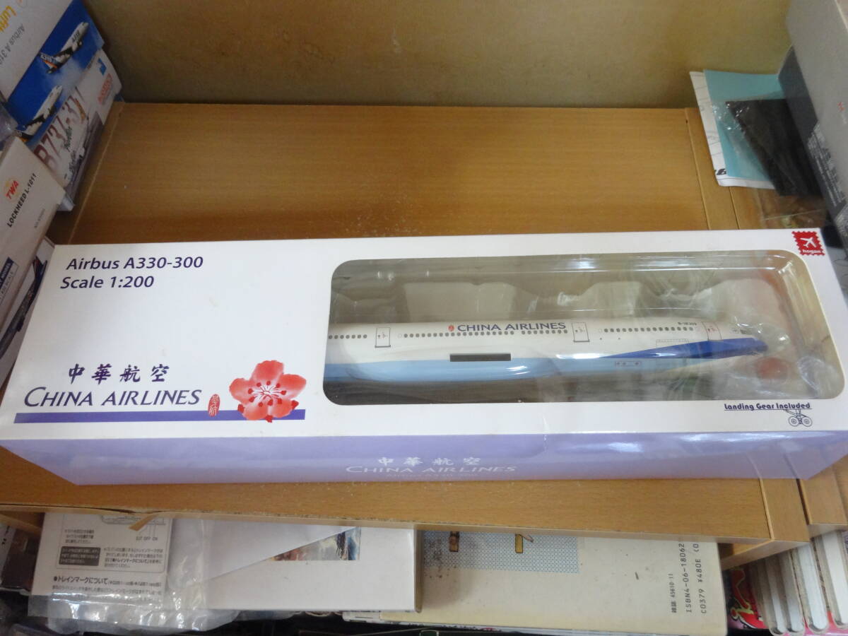 Yahoo!オークション - 1/200 ホーガン チャイナエアライン A330-300