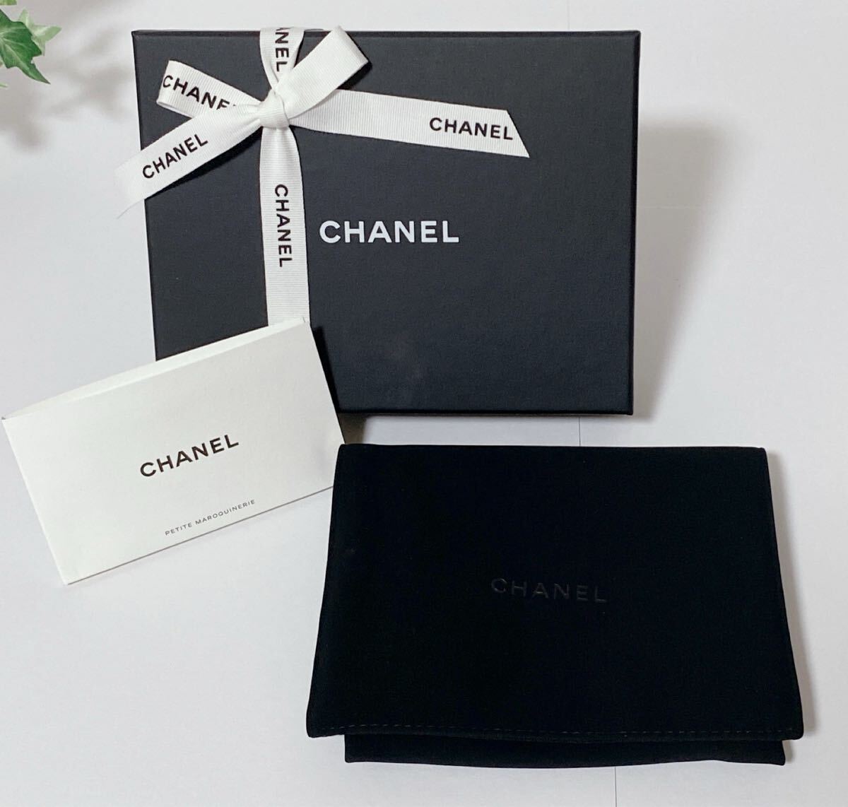 シャネル「CHANEL」財布用空箱 と保存袋 現行 (4514) 正規品 付属品