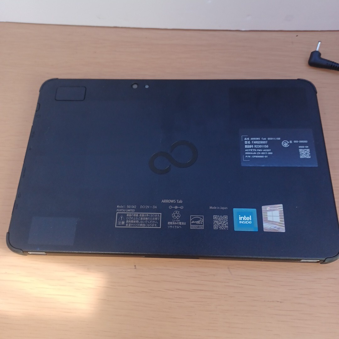 富士通 タブレットPC Celeron N4500/4GB/SD 64GB 富士通 タブレットPC