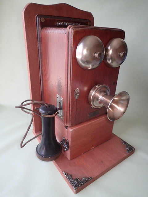 Yahoo!オークション - 昭和レトロ 昔の電話 デルビル磁石式壁掛電話機
