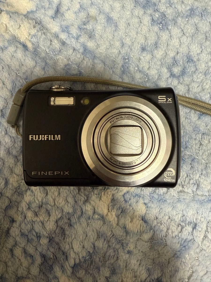 富士フイルム 名機 美品 FUJIFILM ファインピクス FINEPIX F100fd