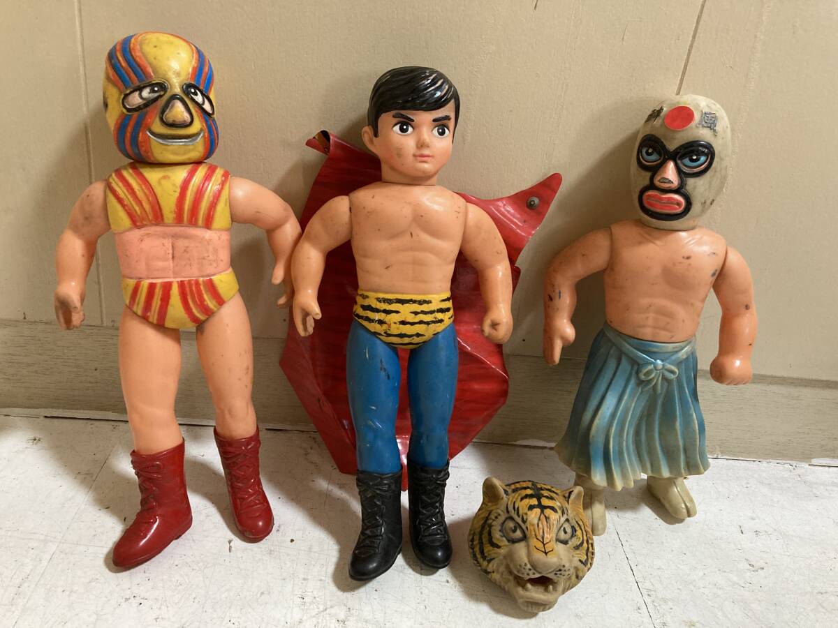 Yahoo!オークション - 中嶋製作所 タイガーマスク ソフビ人形 当時物セ